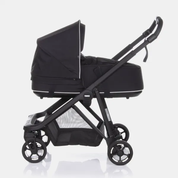 Thule – Shine – 2in1 – mit Thule Shine Bassinet in Schwarz auf Schwarz / Black on Black – Ansicht 1