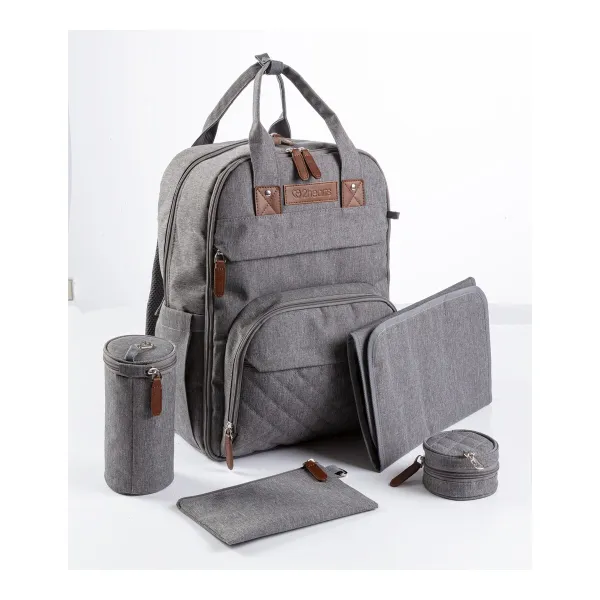 2hearts Wickelrucksack Functional – für geordnete Pflegeutensilien unterwegs in grau – Ansicht 1